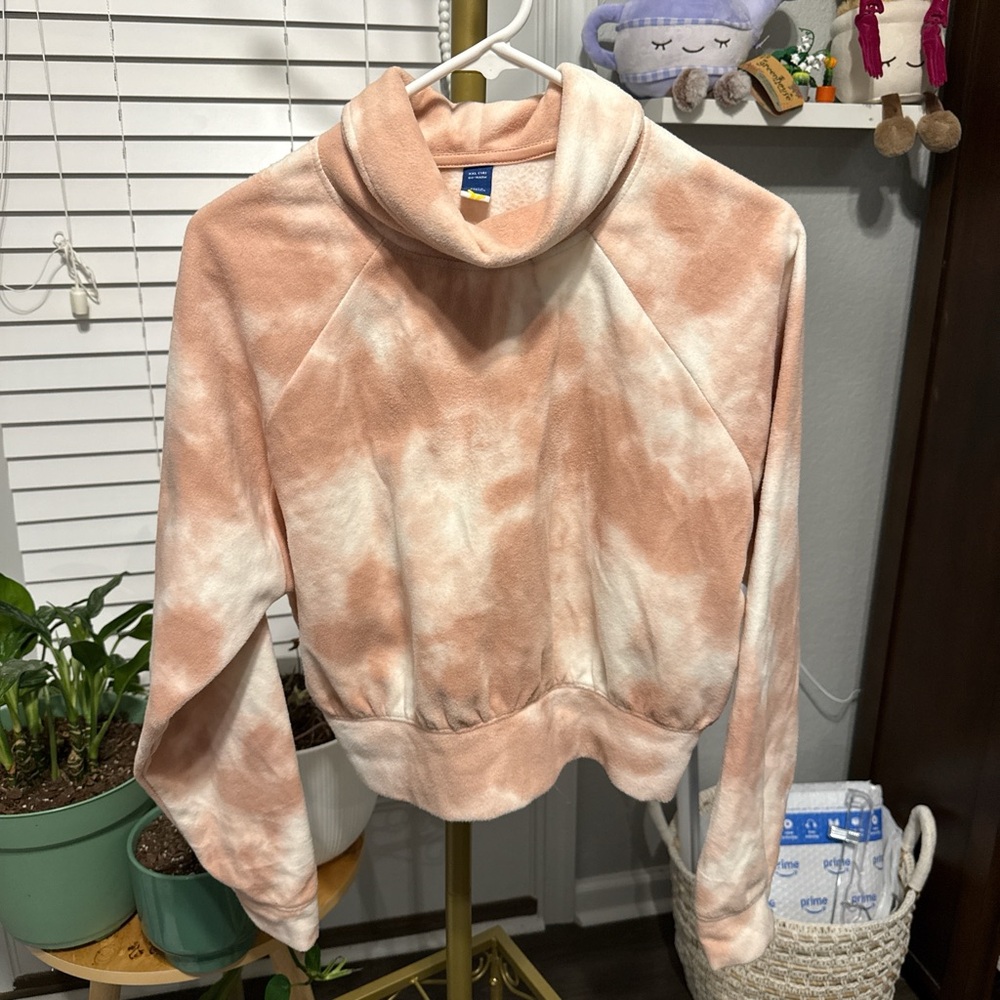 Tie-Dye Pullover Sweatshirt
